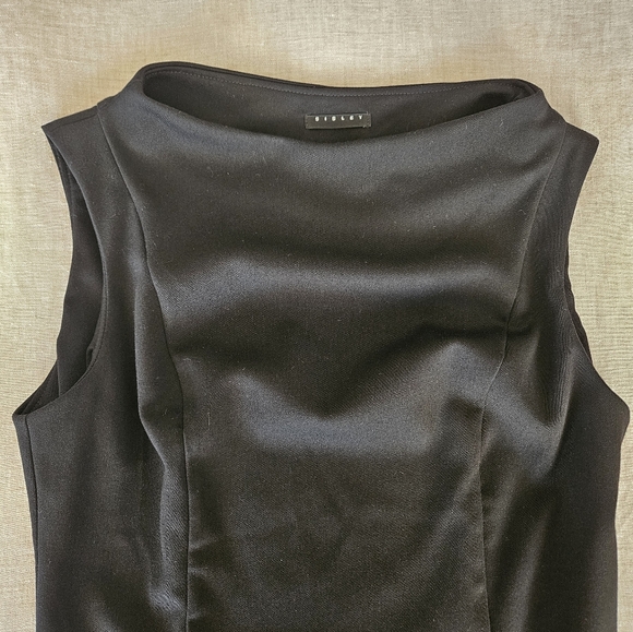 EUC Size Small Sisley Midi Dress - Picture 8 of 13